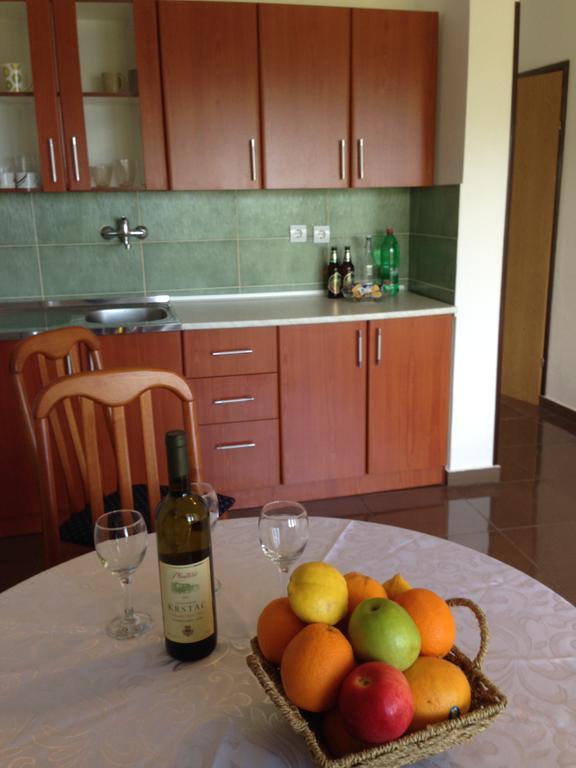 Apartmani Lazarevic Luštica Extérieur photo