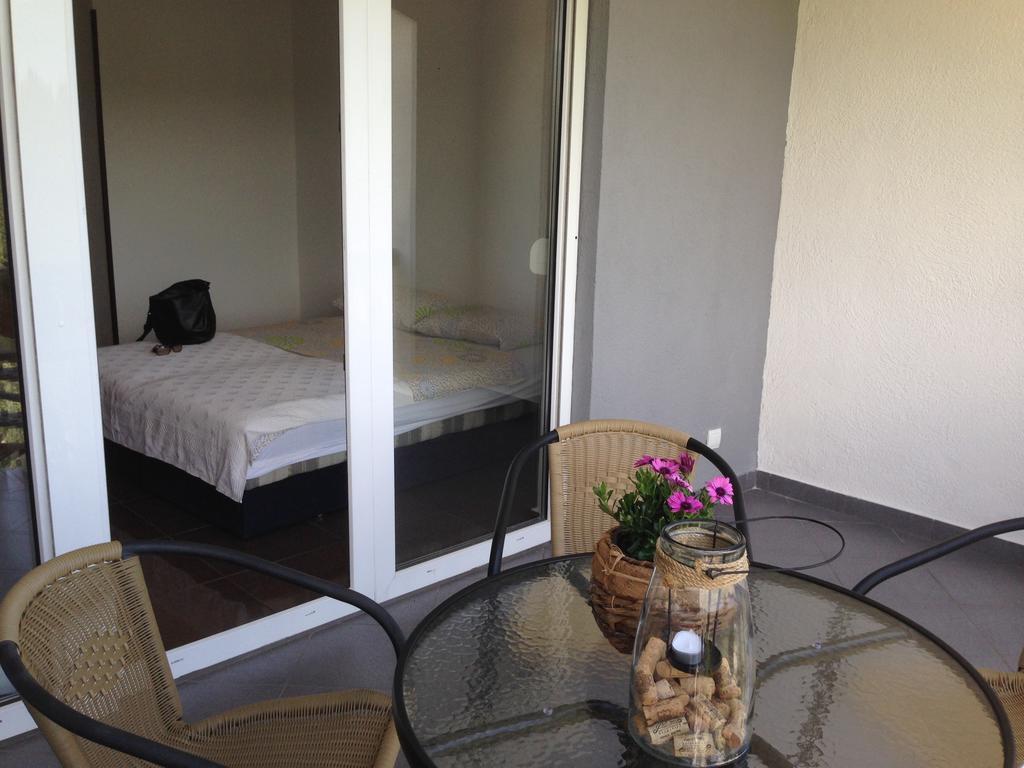 Apartmani Lazarevic Luštica Extérieur photo